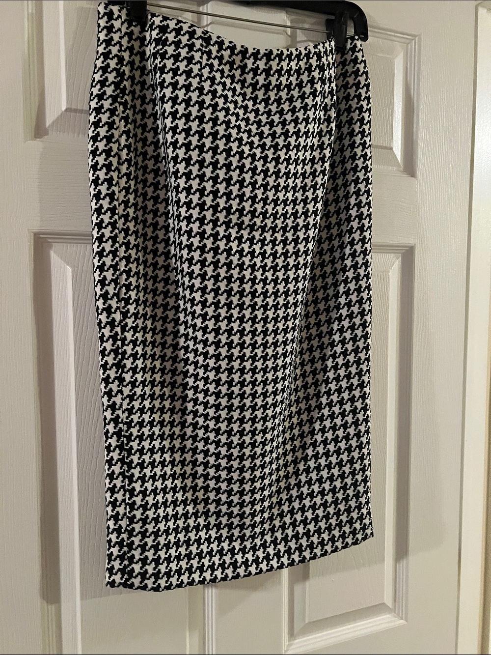 Evan Picone Black and White Houndstooth Pencil Skirt